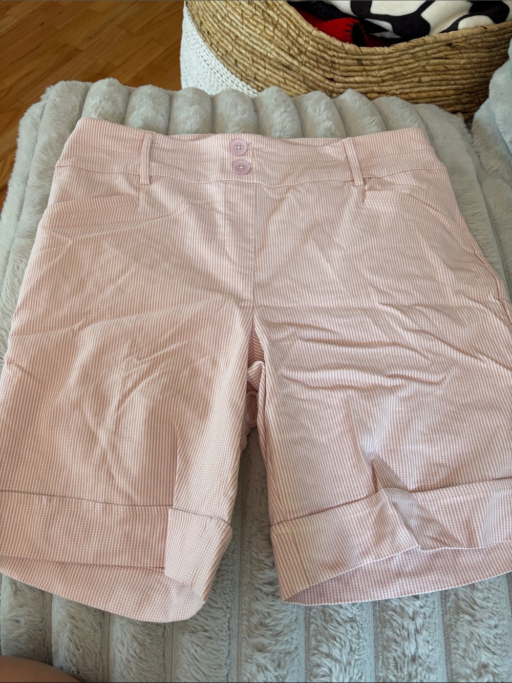 Rekucci Women's Pink Seersucker Shorts - 10